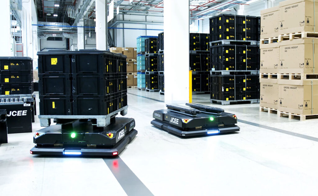 roboty mobilne do magazynu transportujące paleta paletowe roboty automatyka automatyczne