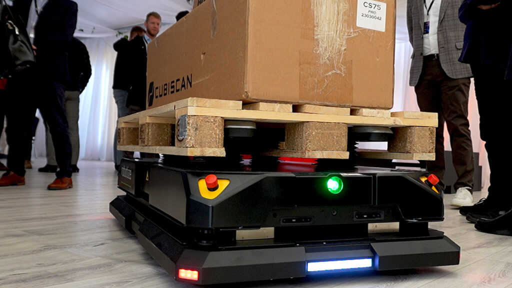 robot warehouse automation automatic robot