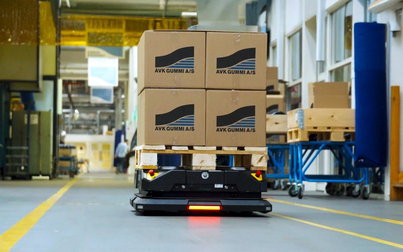 robotize robot magazynowy roboty amr automatyzacja robotyzacja